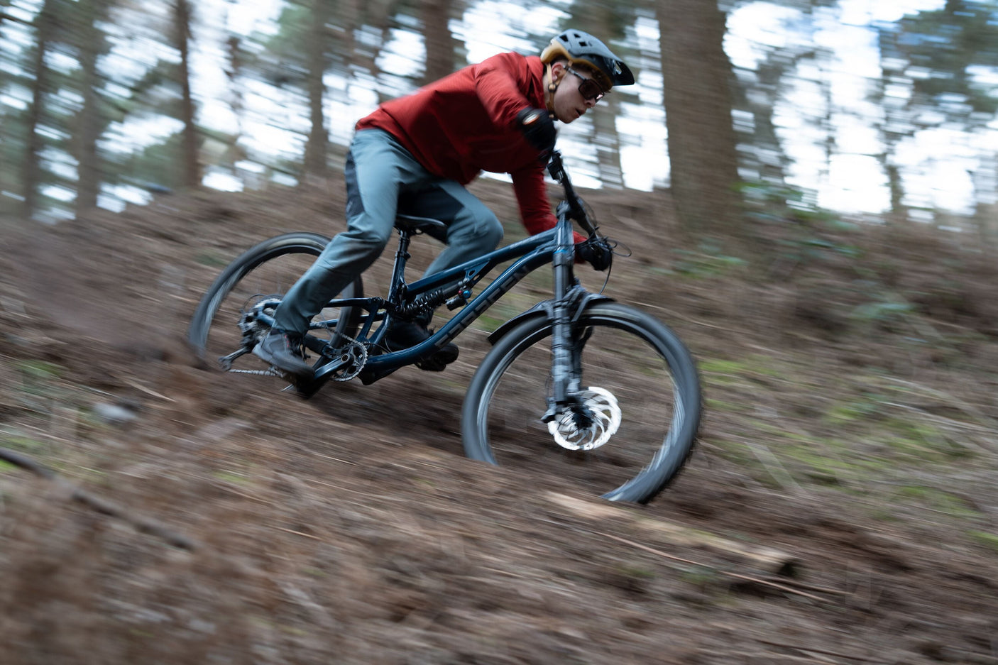 MADISON DTE 4 Season DWR Bib Trousers - BLACK